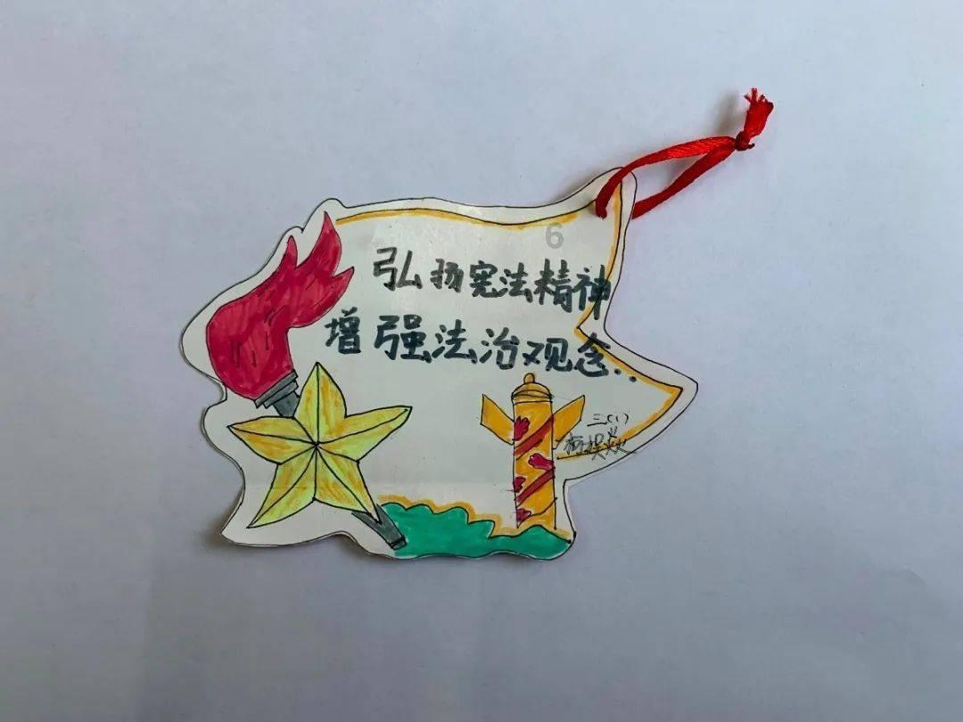 见习小魔女勇闯猪窝岛